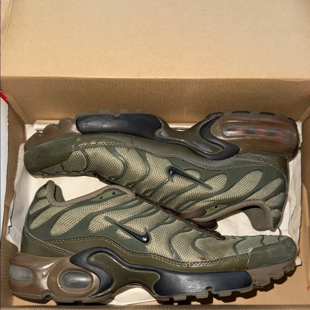 Nike Air Max Plus Olive Green cargo and Brown Nike Sneakers size 7 youth